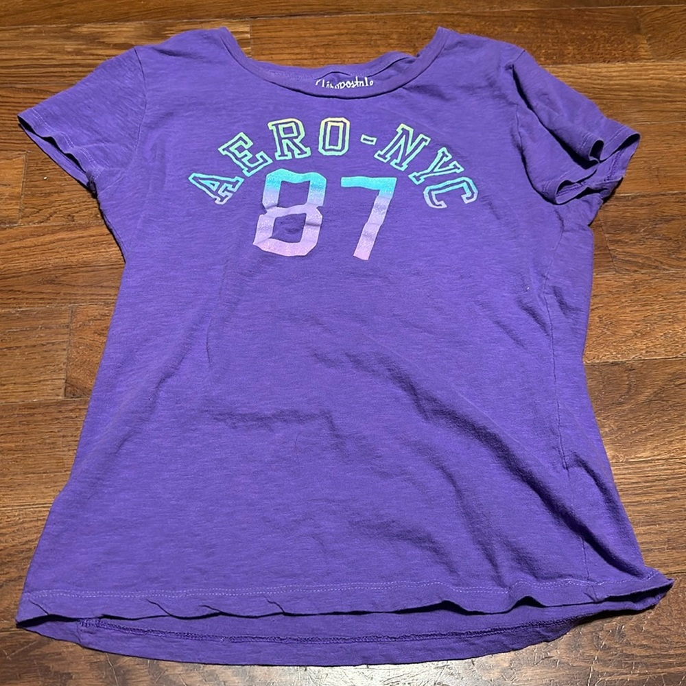 Aeropostale tee shirt.